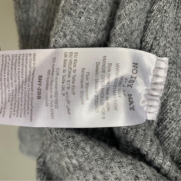 ✨2/$30✨ Noisy May Grey Open Back Sweater - Picture 6 of 6